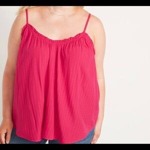 NWT- Cami Top for Women - 4X with V-neck and curve hem